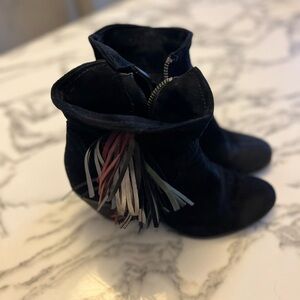Sam Edelman Stylish Black Boots with Fringe